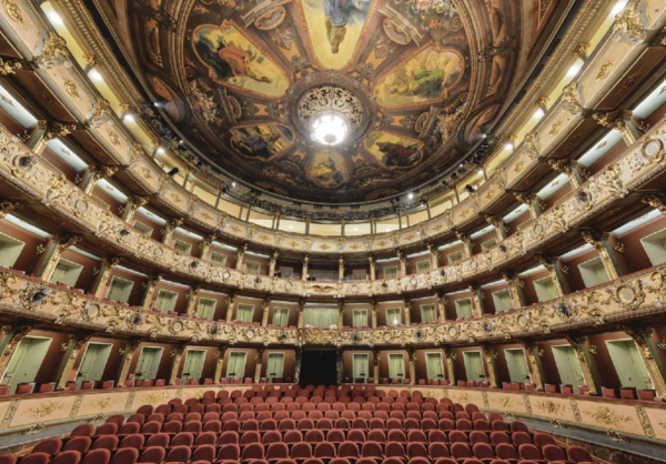 Planes para disfrutar Bogotá de noche: teatro, cine y música en vivo este 25 de octubre